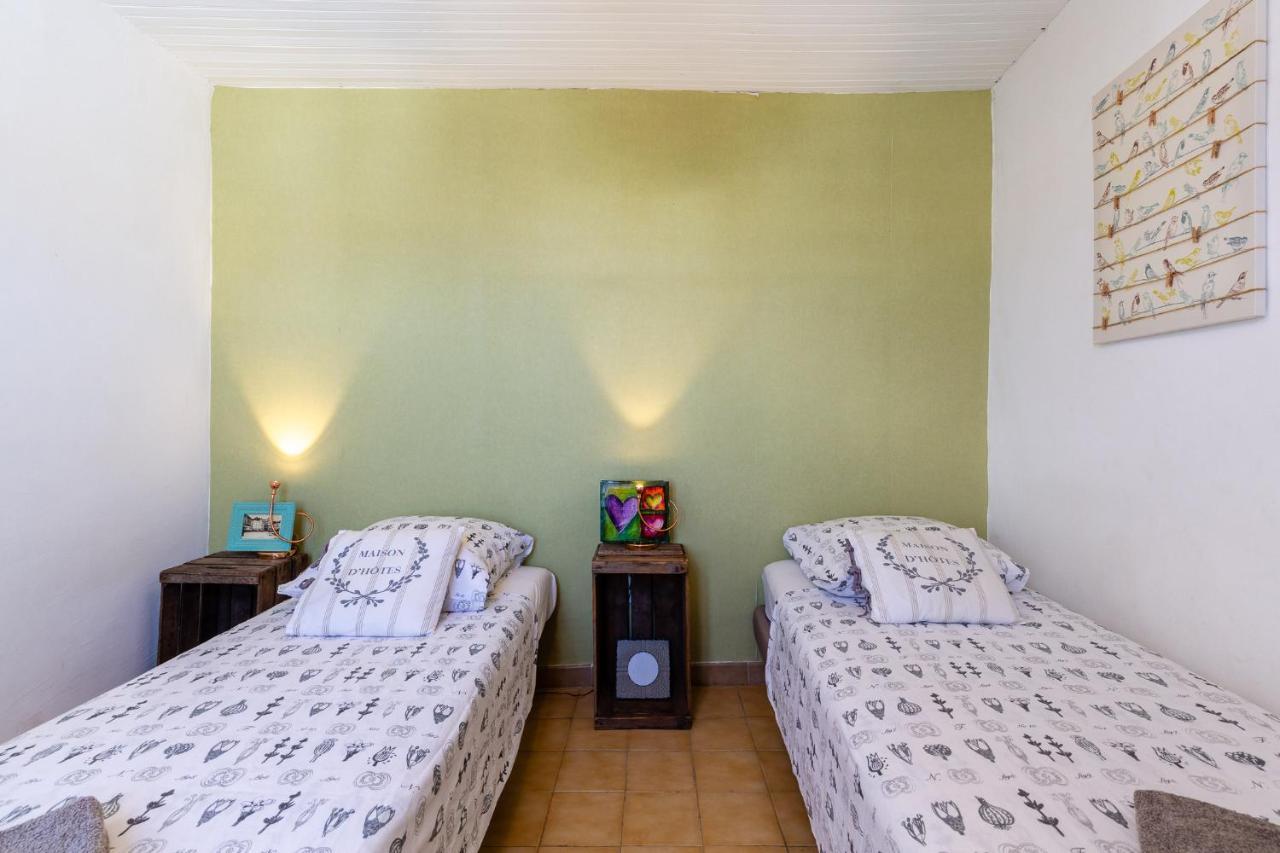 The Crew House La Ciotat - Maison De Pecheur En Triplex 3 Chambres Et Box Privatif Au Dessus Du Vieux Port Esterno foto